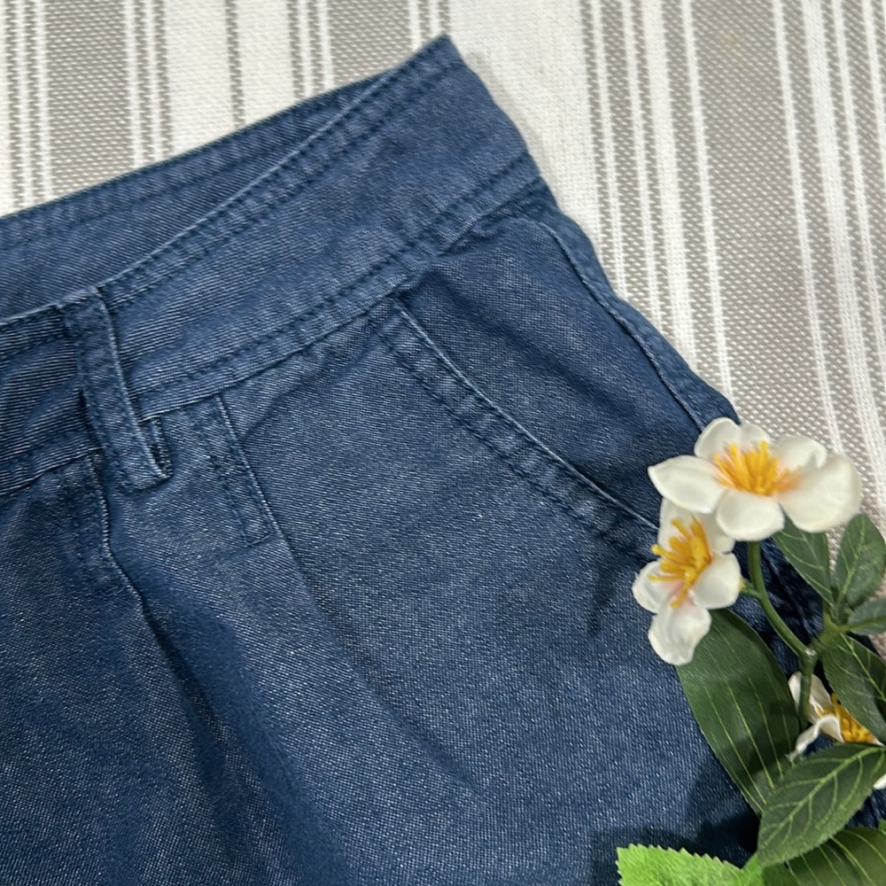 Forever 21 - Picture 2 of 5